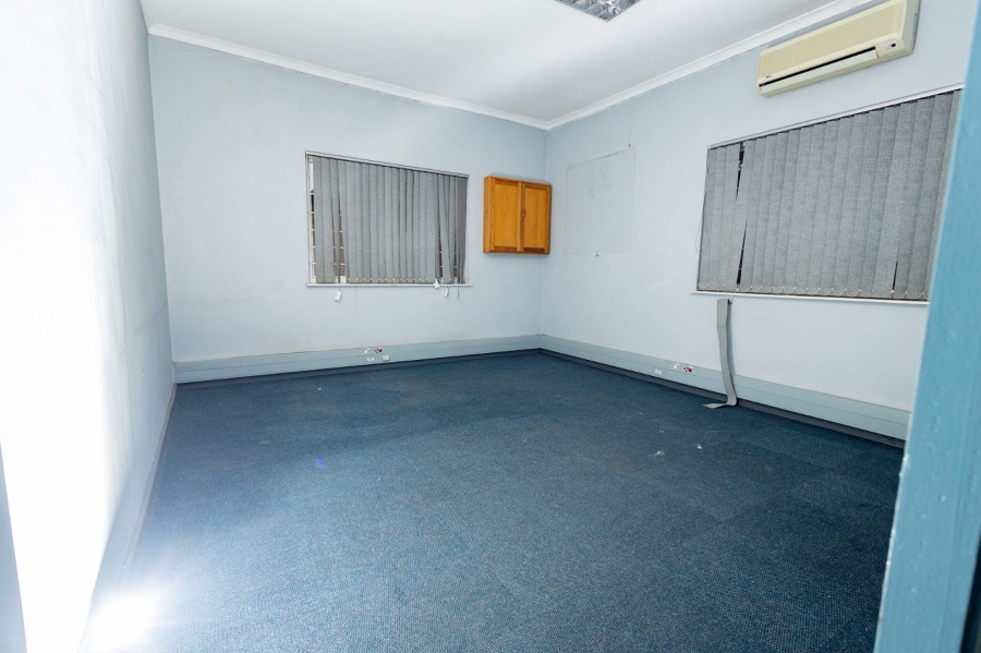 To Let commercial Property for Rent in Queenstown Central Eastern Cape